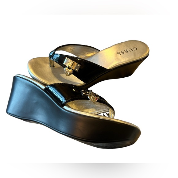 Guess Shoes - Guess platform flip flop sandals